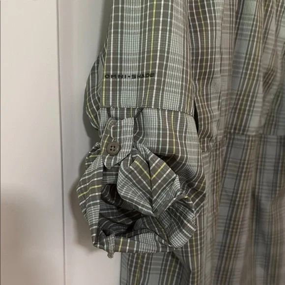 Columbia Men's Green Plaid Button-Up Shirt Size M - Picture 6 of 7